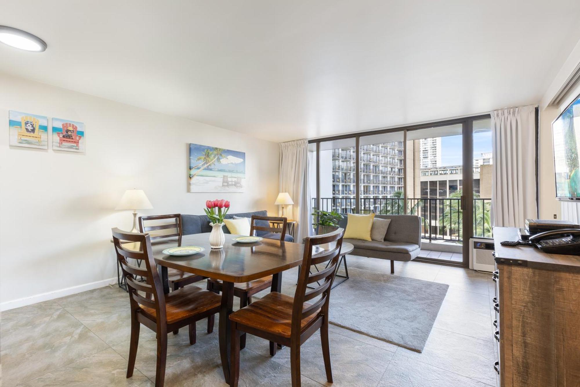 Light & Airy 8Th Floor Ocean View Condo With Lanai Condo Honolulu Extérieur photo